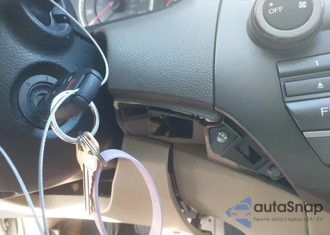 2009 Honda Accord 2.4 Lx from USA, damaged, VIN 1HGCP26339A174529